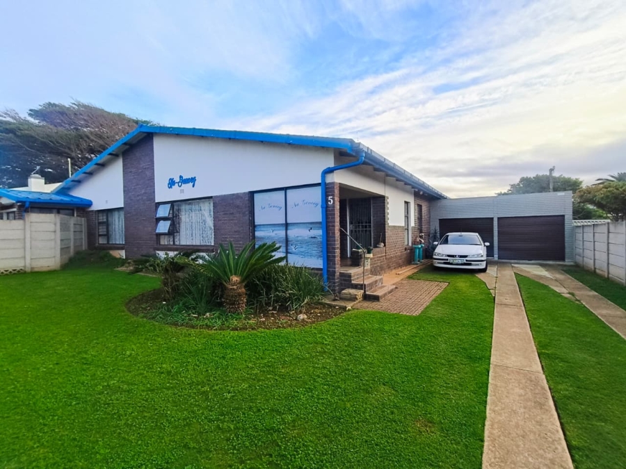 3 Bedroom Property for Sale in Ferreira Town Eastern Cape